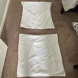 2 white euro pillow shams